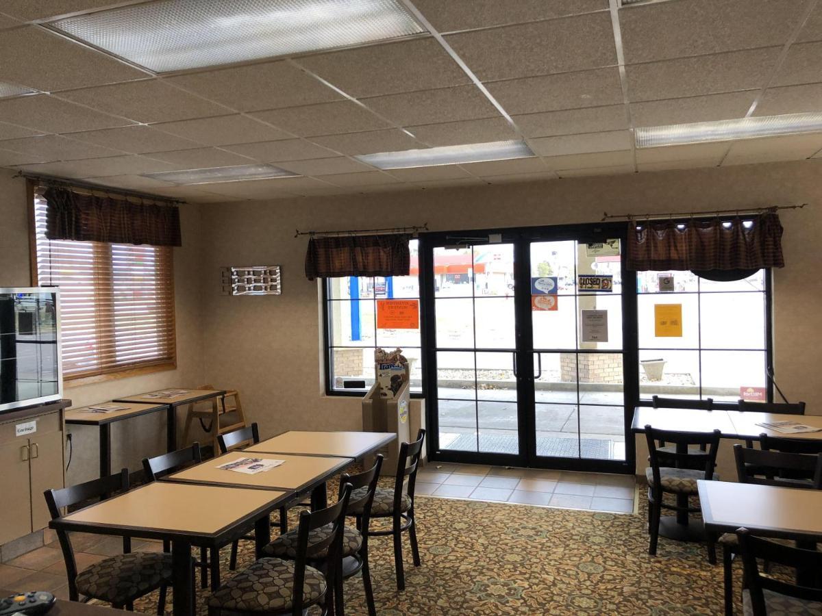 Corn Palace Inn Митчелл Экстерьер фото