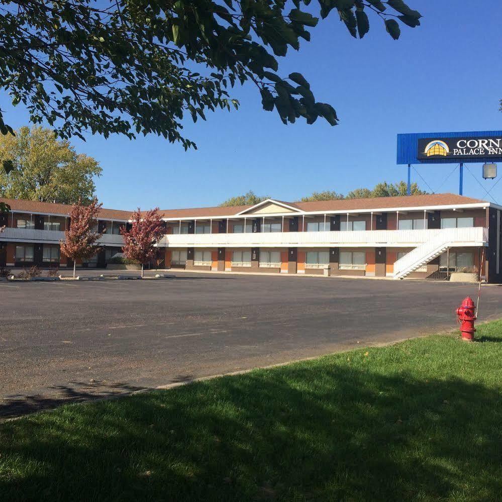 Corn Palace Inn Митчелл Экстерьер фото
